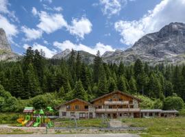 Epicéa Lodge Hôtel et Camping，位于普拉洛尼昂拉瓦努瓦斯的酒店