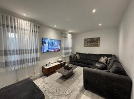 Luxury 4 Bedroom Bungalow，位于伊普斯威奇的酒店