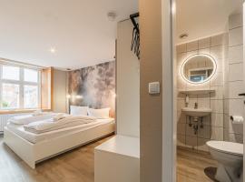 Hotel Seepferdchen Zimmer 5 Eckernförde，位于埃肯弗德的酒店