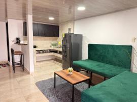 Pandora Hostel，位于Vélez的酒店