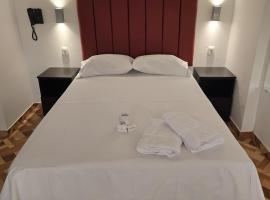 Hostal Prestigio，位于利马的带热水浴缸的酒店