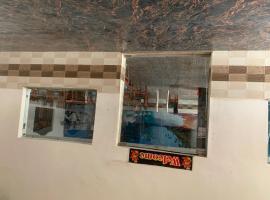 Hotel O Muchhad 75 Hotel & Restaurant，位于Etāwah的酒店