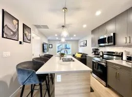 Brand New 2BR Condo with Outdoor Swimming Pool and Hot Tub