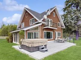Lakeview Home with new hot tub - Sleeps 10