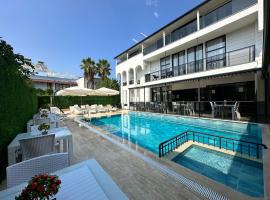 Jest Hotel，位于凯麦尔的酒店