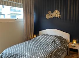 Coloc Chambre privée meublée dans un appartement lumineux et spacieux, Hyper centrale，位于安纳马斯的酒店