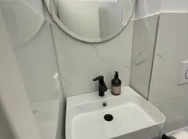 B6 Apartment