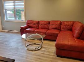 Grande maison excellente et luxueuse，位于魁北克市的酒店