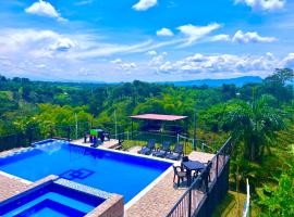 Hotel Campestre Quimbaya Cafetero，位于金巴亚的豪华帐篷营地