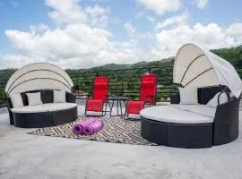Palms Rooftop Villa
