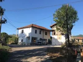 La Casica de María, Entorno Rural, Camino de Santiago