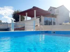 Family friendly house with a swimming pool Praznica, Brac - 24570