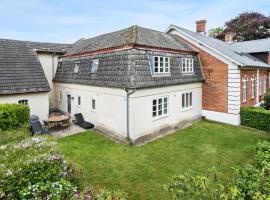 Two-Bedroom Apartment In Middelfart，位于米泽尔法特的酒店