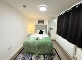 Heathrow Lodge BnB
