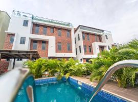 Cozy apartment/pool/gym，位于Otele的酒店