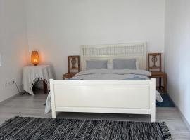 Charmante Ferienwohnung mit Segelmöglichkeit，位于约伊斯的酒店