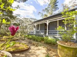 Le Petit Chateau