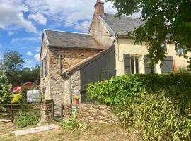 Petite ferme Creuse，位于Nouzerines的酒店
