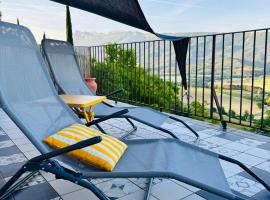 Maison avec toit terrasse dans le vieux Mirabel，位于Mirabel-et-Blacons的酒店