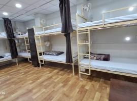 Maa Sheetala Dormitory，位于瓦拉纳西的酒店