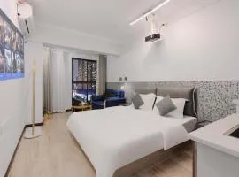 渝畔云阁民宿（解放碑店）