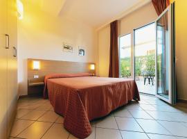 Hotel Bolgheri Marina Resort，位于毕博纳的码头的酒店