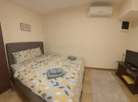 Center Point apartment