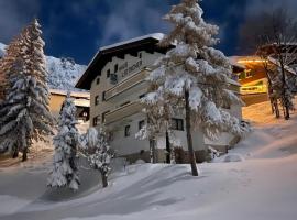 Arlberg Motel Ski-In & Ski-Out access to Austrias largest ski area，位于施图本阿尔贝格的酒店