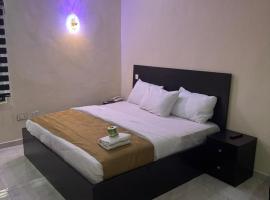 Golden Hits Hotel and Suites，位于拉各斯的酒店