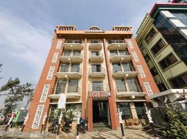 Hotel Big Boss,New Digha 150M from the Beach With AC and Non Room，位于迪卡的酒店