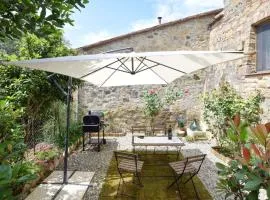 Stunning Apartment In Monticchiello With Wifi