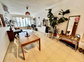 Lovely & comfi 90m Apartment in City Center，位于里雄莱锡安的酒店