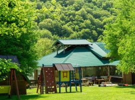 Grand Tara Rafting Resort，位于福查的酒店