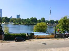 AJO Apartments - Alte Donau Lake or Garden View Balcony Studio - Self-Check-in，位于维也纳的酒店