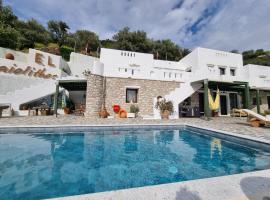 ELAIOLITHOS - Luxury Villa Suites - Adults Only，位于Khalkíon的酒店