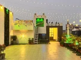 Twilight Grove - Rooftop - AC - Wi-Fi - 2BHK