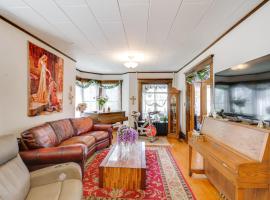 2 Mi to Minnesota River Family Home Near Fishing!