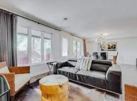 Prestigious condo at the foot of the St-Sauveur slopes