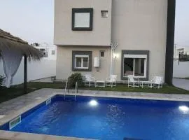 Ali hot villa