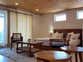 Trim Cottage By Lehriyat Retreats