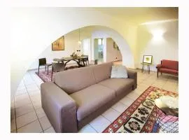 Due dei Mille. Incantevole casa in centro ad Alba