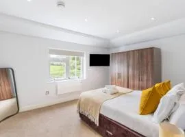 Pet-friendly apt in Shenfield