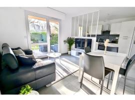 Apt with garden in Ferney Ideal UN or CERN，位于Ornex的酒店