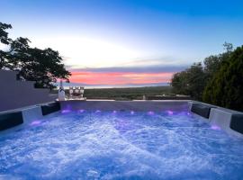 Villa Mitsekou，位于普里诺斯的乡村别墅