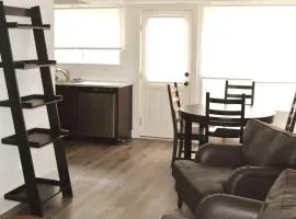 312C State St Stylish 2BR Near Uptown Your Perfect Home Base!