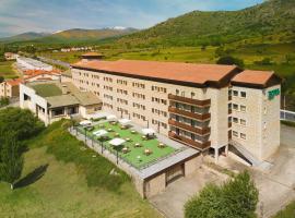 Hospedium Hotel Mirador de Gredos，位于埃尔巴科-德阿维拉的滑雪度假村