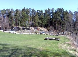 Hjärtasjöstugor，位于Lönsboda的豪华帐篷营地
