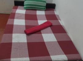 TrincoRed Guest & Hostel，位于亭可马里的酒店