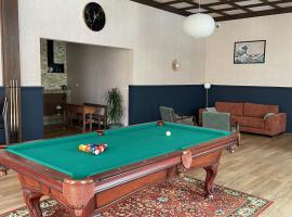 Le Grand Hôtel Ussel ''nouvelle Gérance 2023''，位于于塞勒的酒店