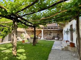 Vila Kobdilj 1835 - Unique Stay in Karst Stone Villa，位于斯丹尼的酒店